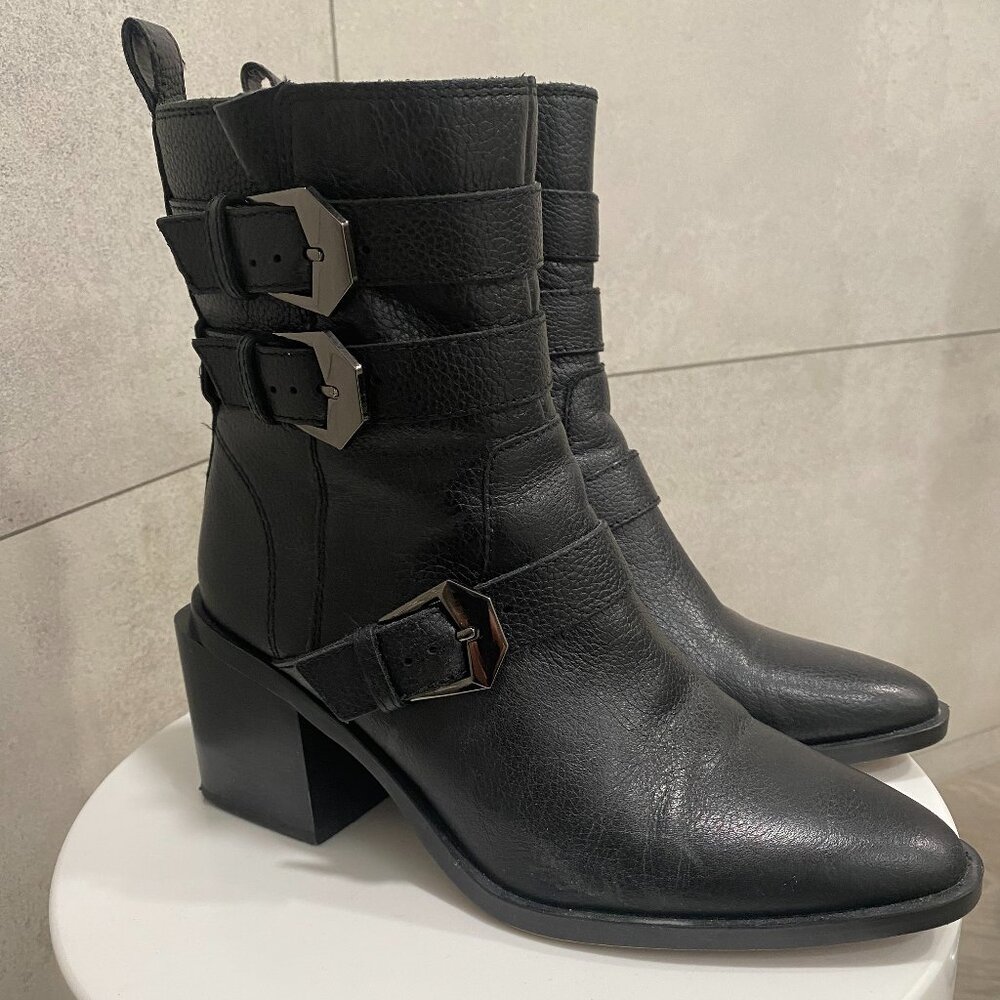 Vince Camuto - Kempreea Buckle Mid-Shaft - LEATHER BOOT